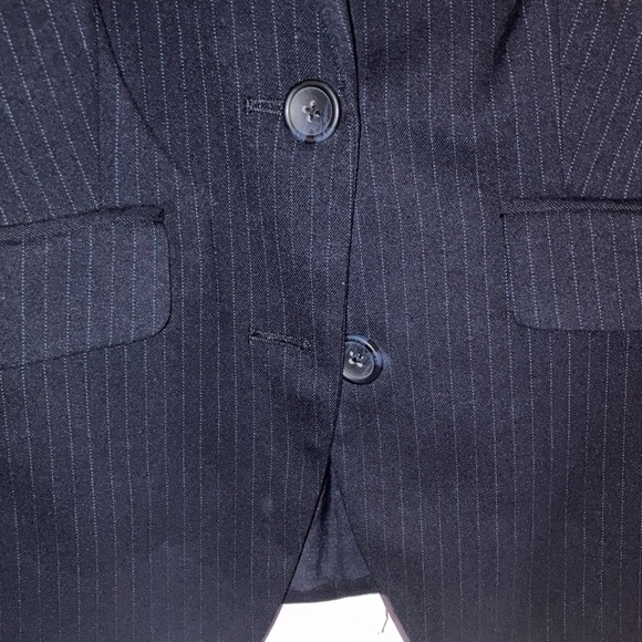 Navy blue pinstripe blazer by Banana Republic in size 6. - Picture 3 of 7